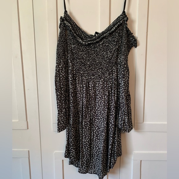 Shein Off The Shoulder Dress - Picture 2 of 5